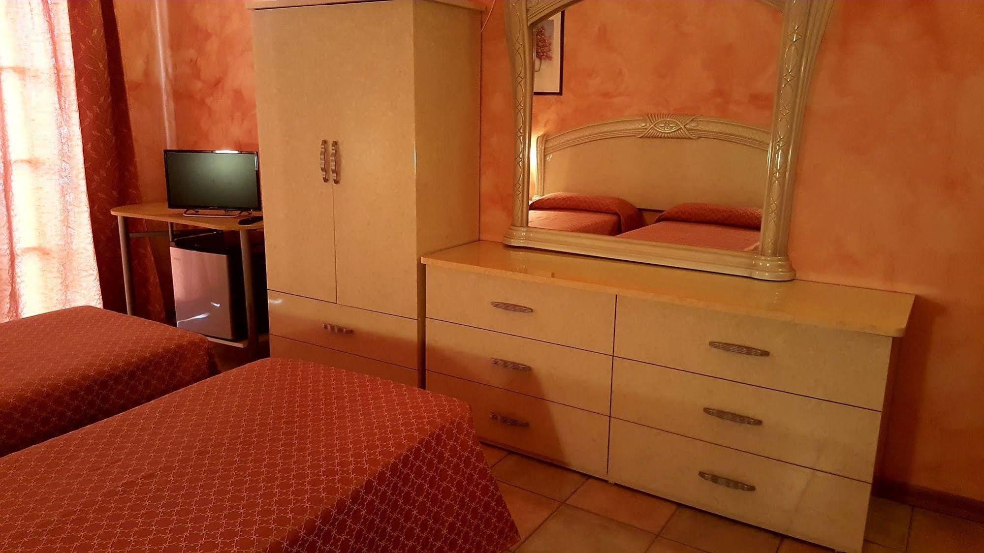 Hotel Trotter Leno Extérieur photo